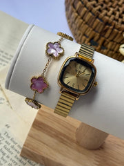 Ieke with flower bracelet