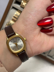 Brown Leather Gold Watch – Classic Elegance