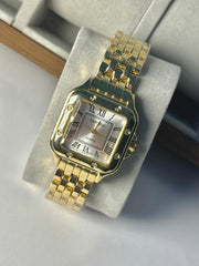 Cartier in gold in white