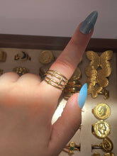 4 line Ring