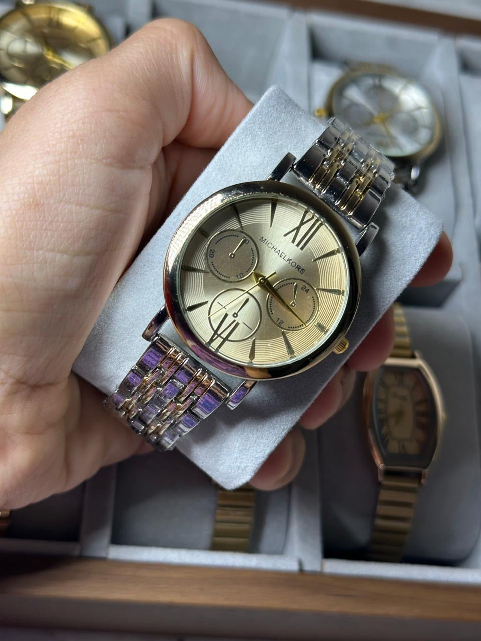 MICHAELKORS mix in gold
