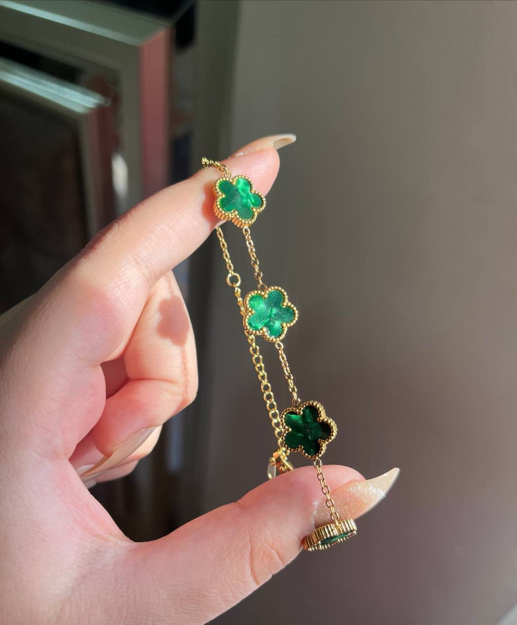 Green flower bracelet