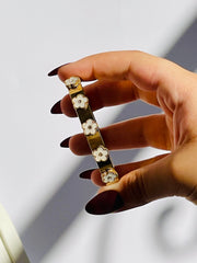 White Pearl Whisper”