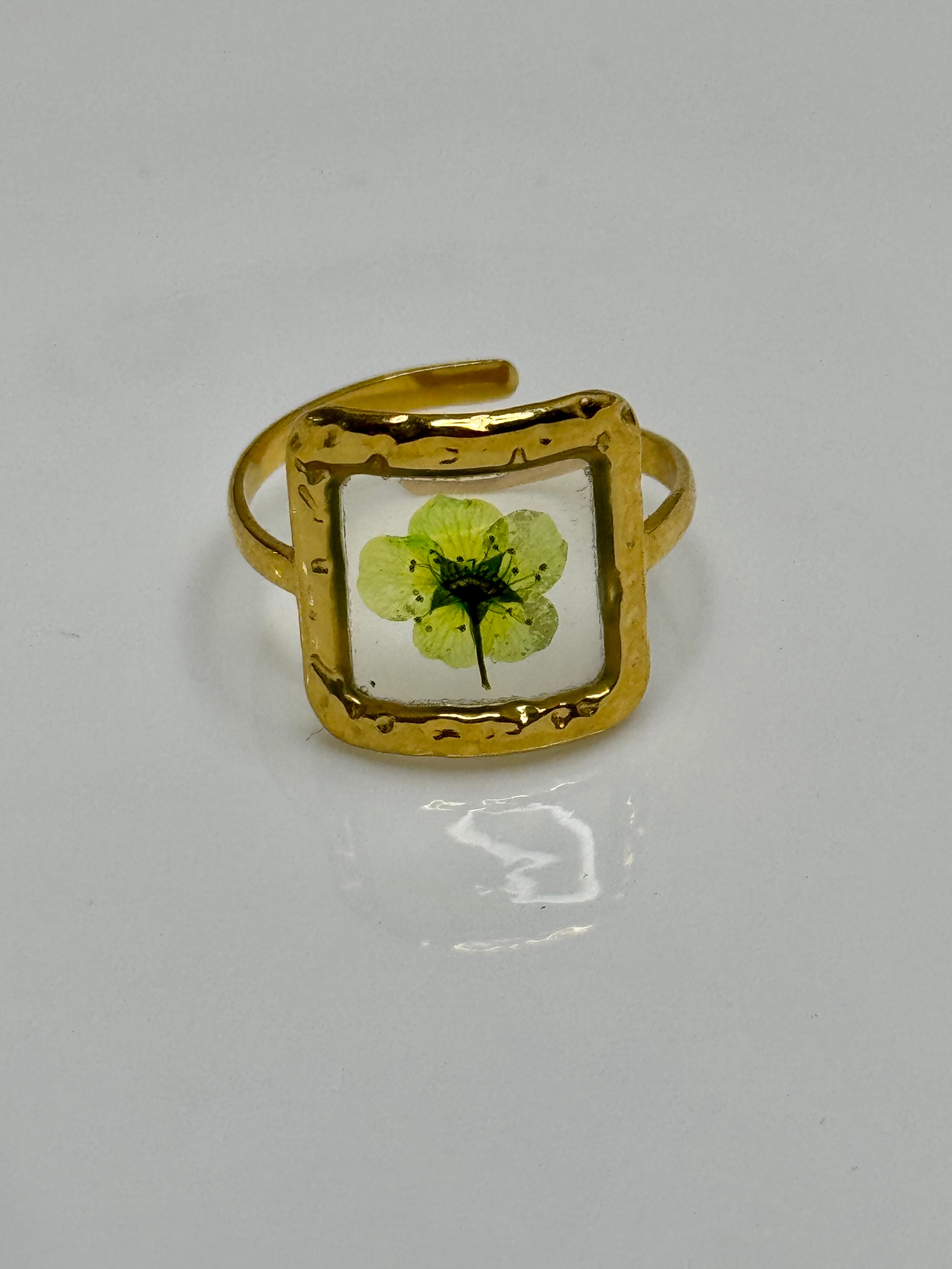 Wildflower Heart Ring