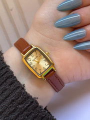 Golden Frame Classic Watch 3