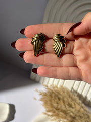 Ribbed Stud Earrings