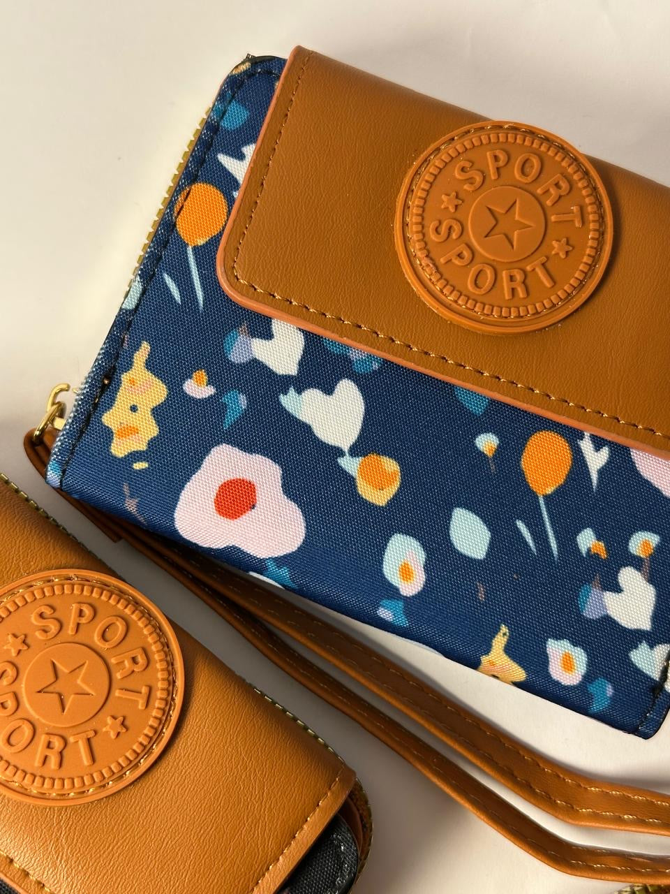 Wallet in flower 1