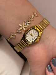 Shein in gold with braclet