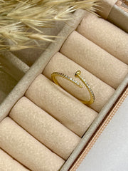 Tiny force ring