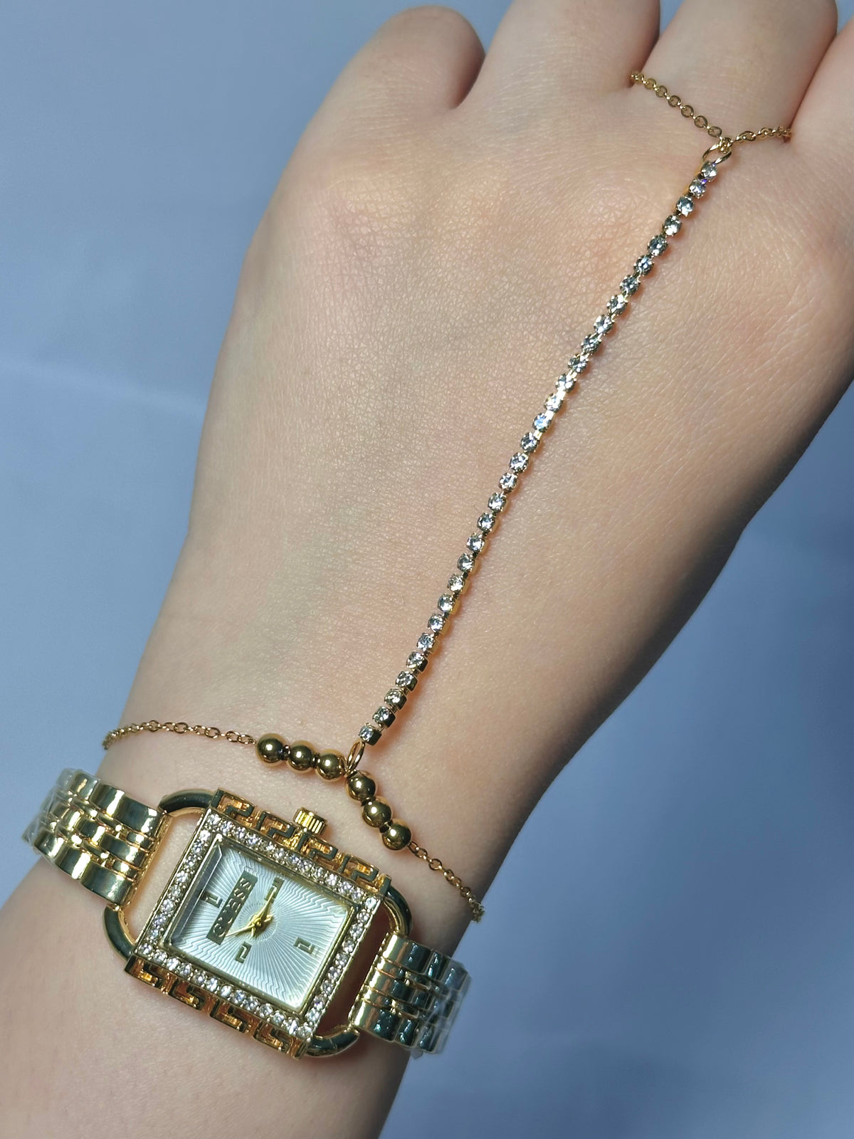 Watch with handchain diamond
