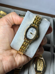 Small oval shein in white