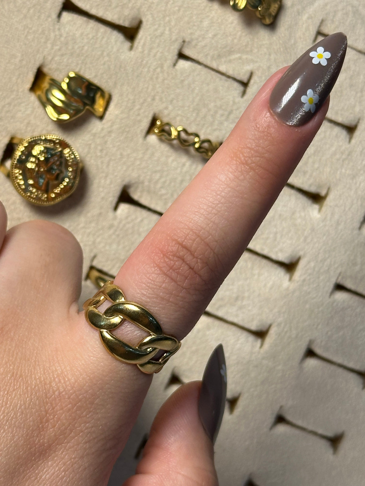 Chain ring