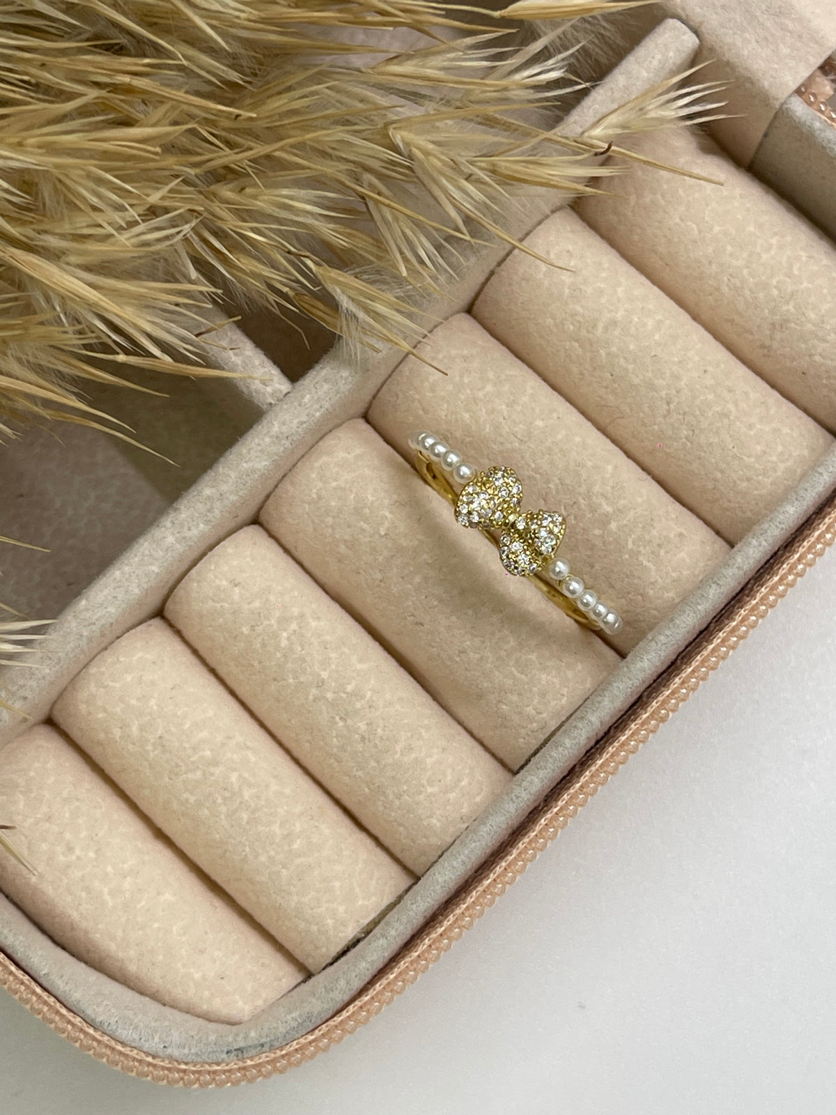 Kont of grace ring