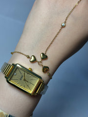 Ieke with hand chain