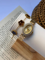 Casio ovel with vanclef