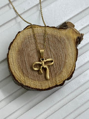 Gold Ribbon Pendant Necklace