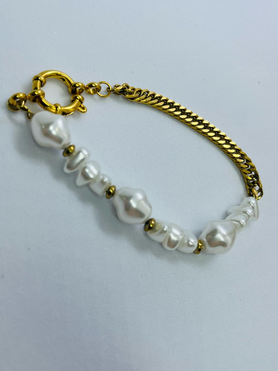 Pearls Bracelet