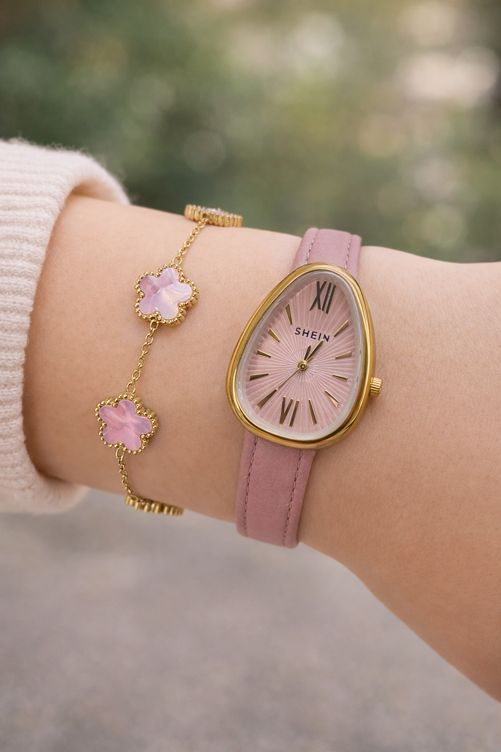 Pink with van clef 3