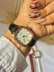 Aailsen watch in black