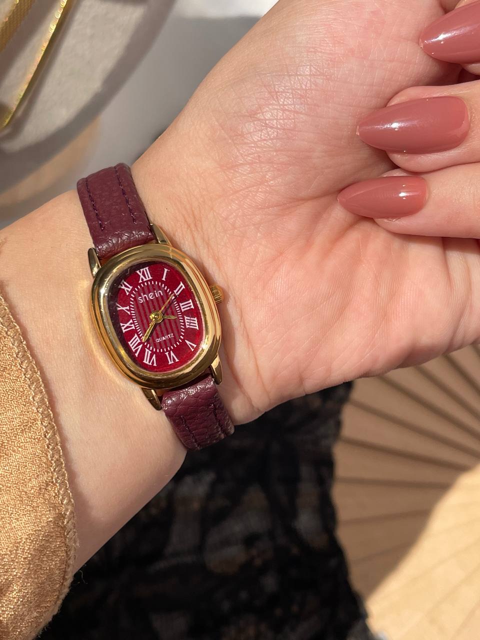 Pinterest in burgundy
