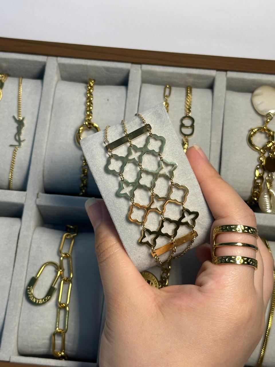 Big Van clef bracelet