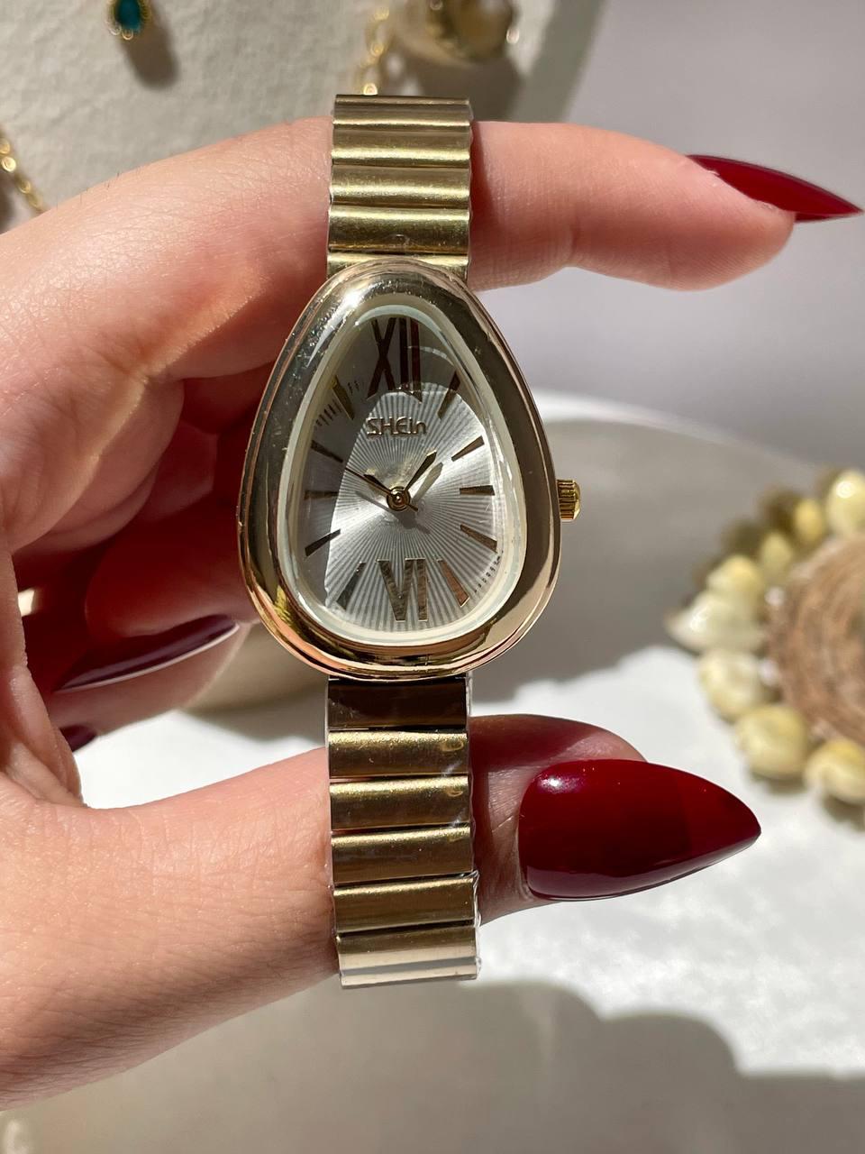 New triangle watch