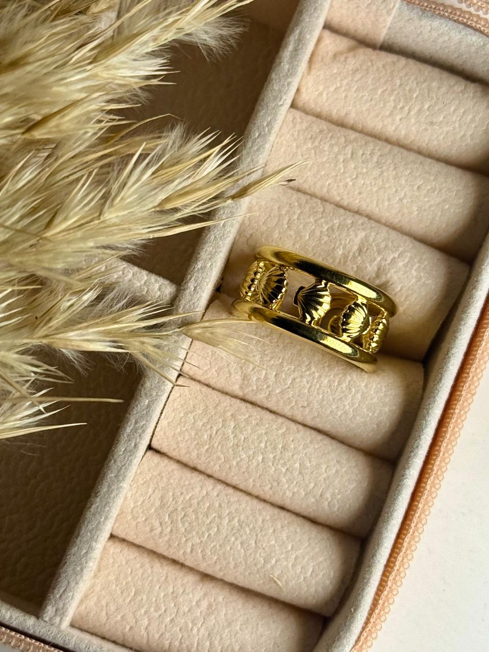 Shells Ring