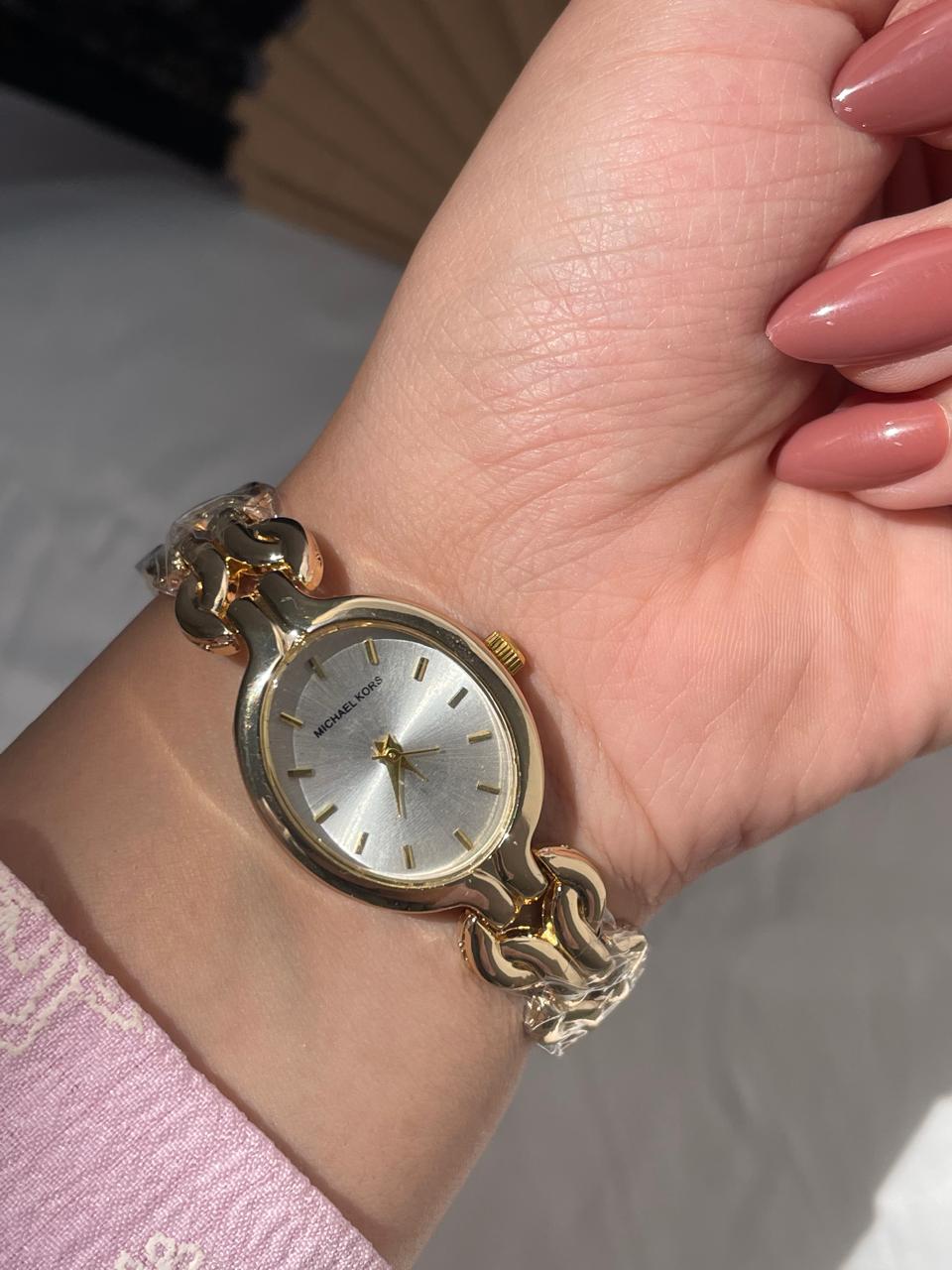 Velora Luxe Link Watch